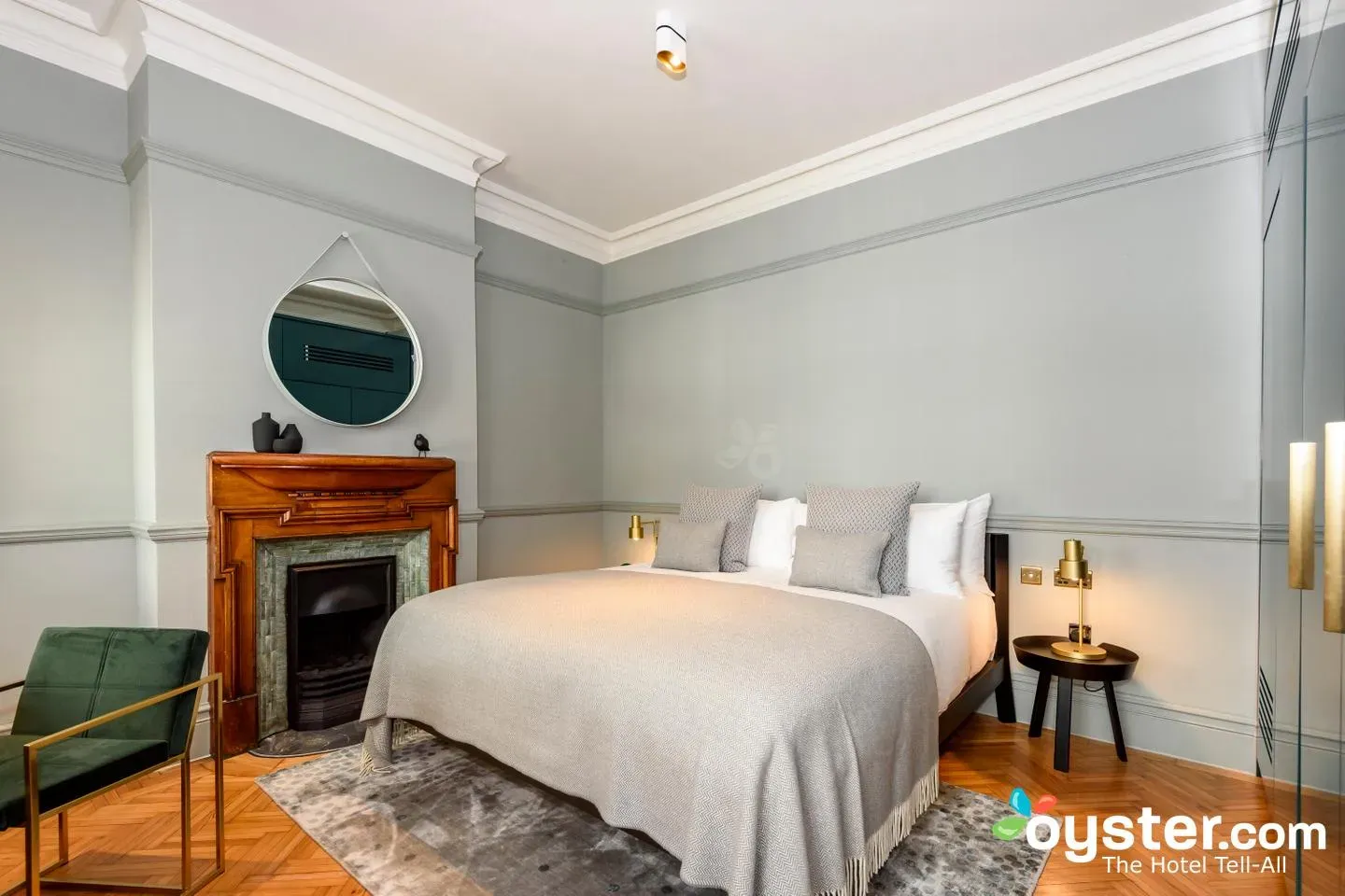 Apex Temple Court Hotel Review: What To REALLY Expect If You Stay